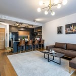 Location longue durée d’un appartement élégant de 3 pièces, 88 m², Skyline Residence, Belgrade, Serbie